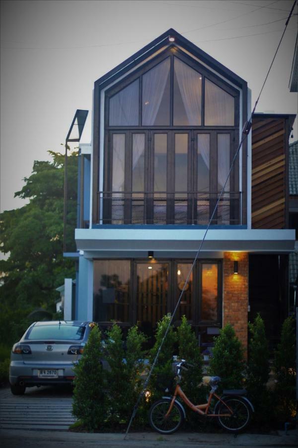 The Nichehome Waterside Living Chiang Mai Exterior foto